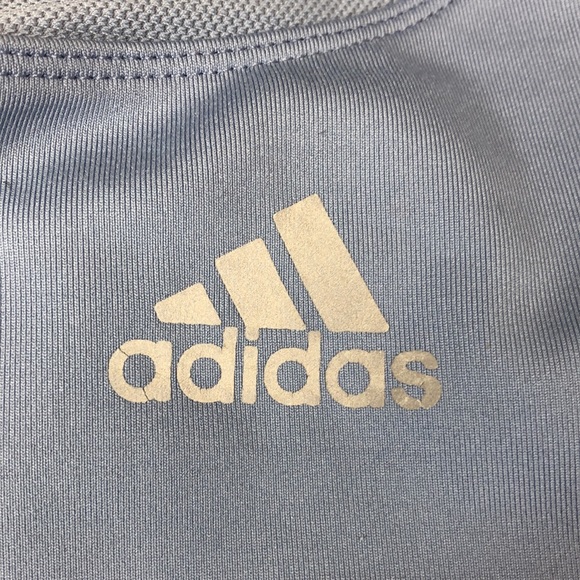 Adidas Racerback sports bra Size Small Light blue Stretchy Lined no padded cups - Picture 9 of 10